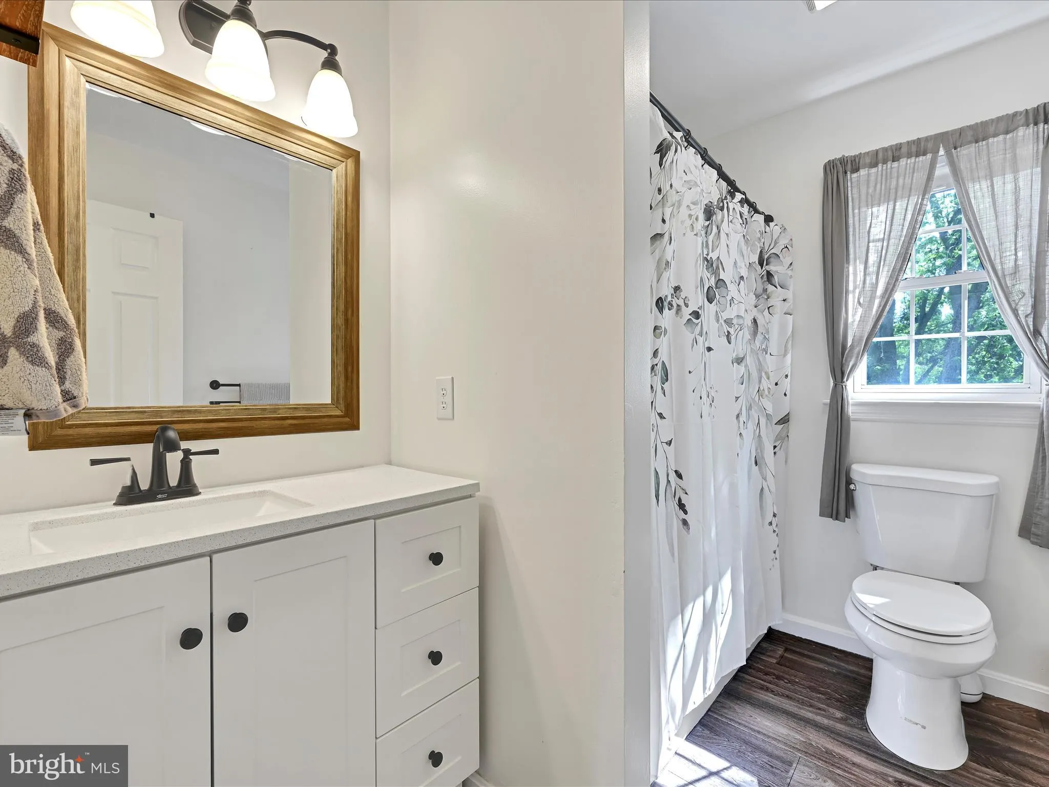 Quarryville, Pennsylvania 17566, United States, 3 Bedrooms Bedrooms, ,2 BathroomsBathrooms,Residential,Pending,132461