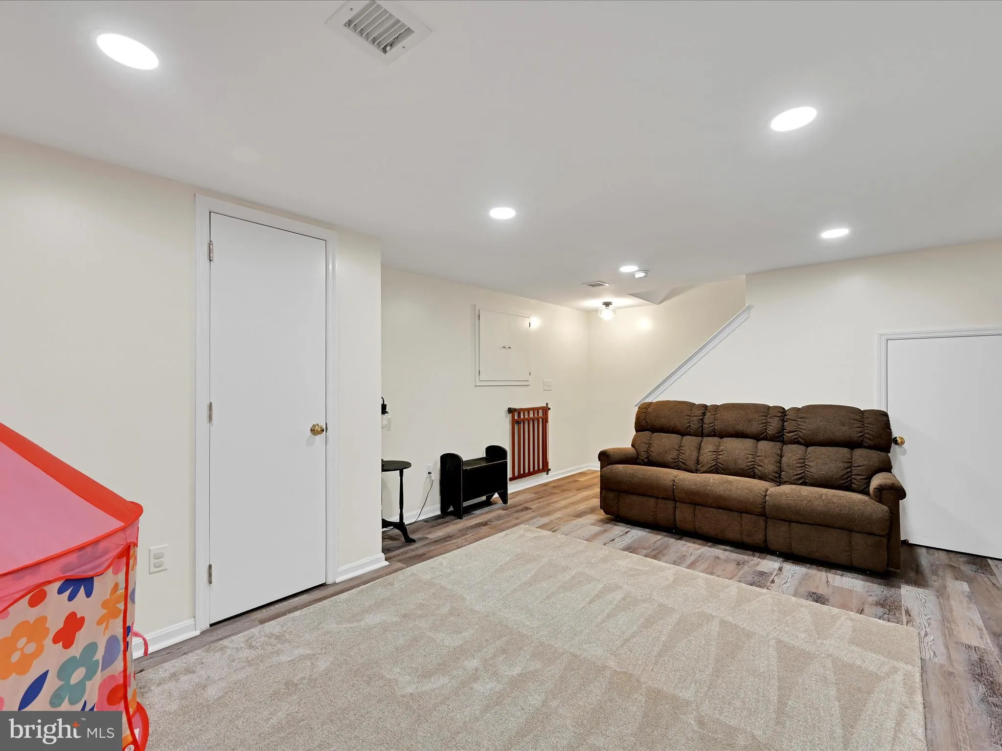 Quarryville, Pennsylvania 17566, United States, 3 Bedrooms Bedrooms, ,2 BathroomsBathrooms,Residential,Pending,132461