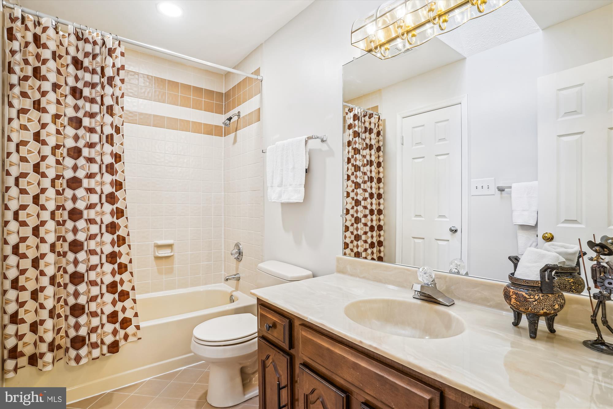 CEDARS OF MC LEAN - Residential