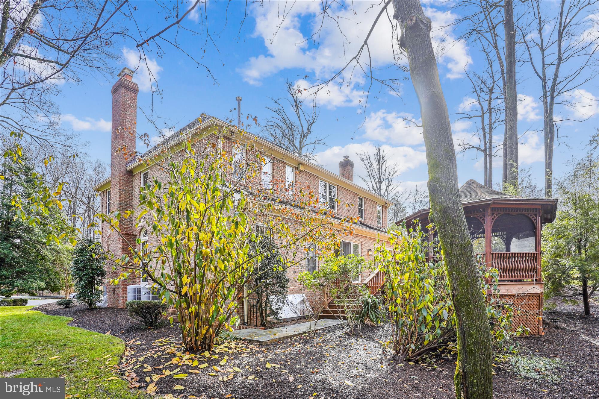 CEDARS OF MC LEAN - Residential