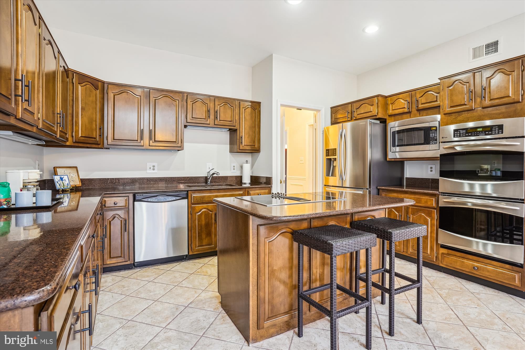 CEDARS OF MC LEAN - Residential