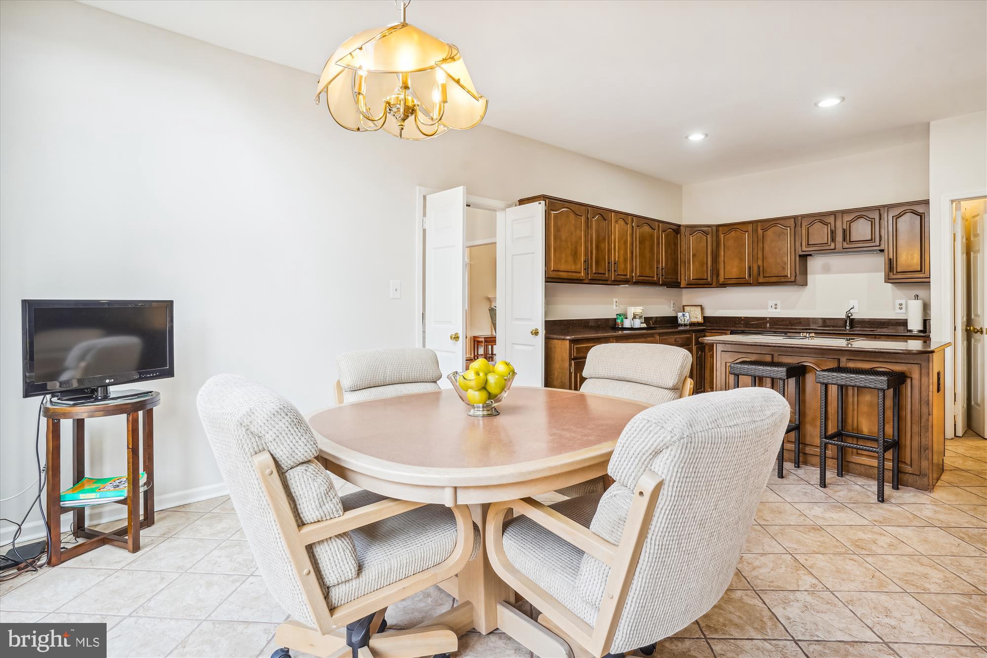 CEDARS OF MC LEAN - Residential