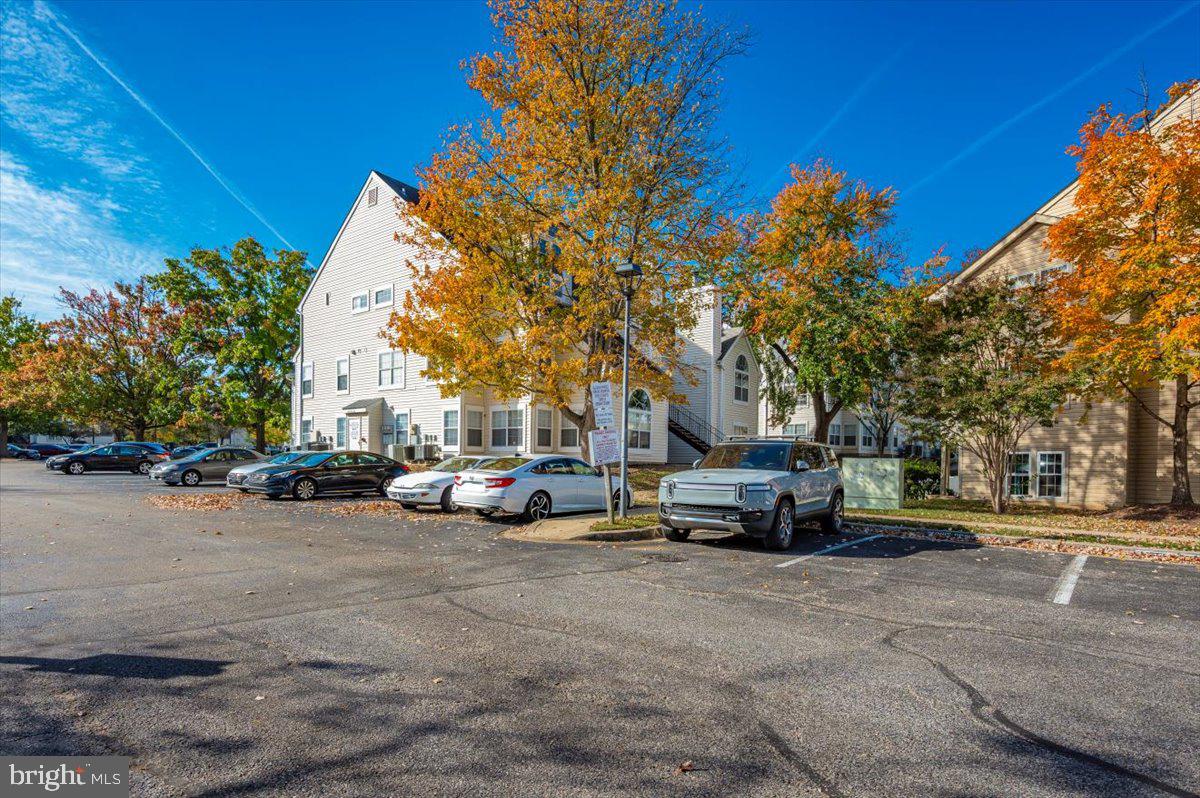 VISTAS 2 AT LAUREL - Residential