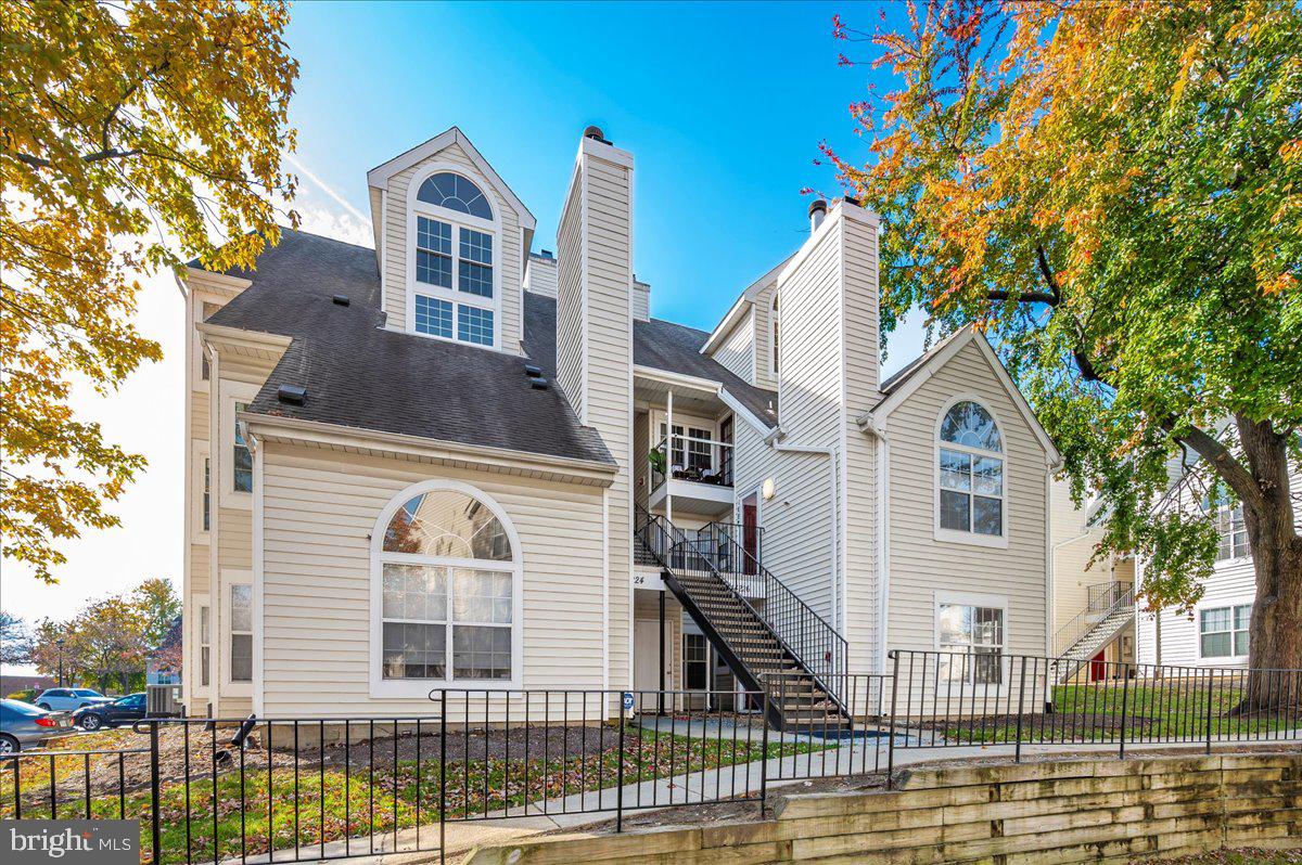 VISTAS 2 AT LAUREL - Residential