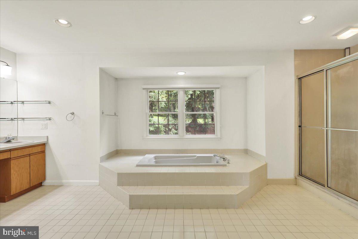 WYOMISSING MEADOWS - Residential