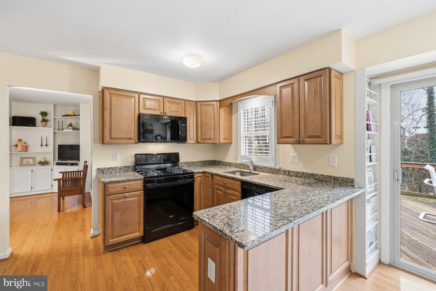 ROLLING VALLEY - Residential