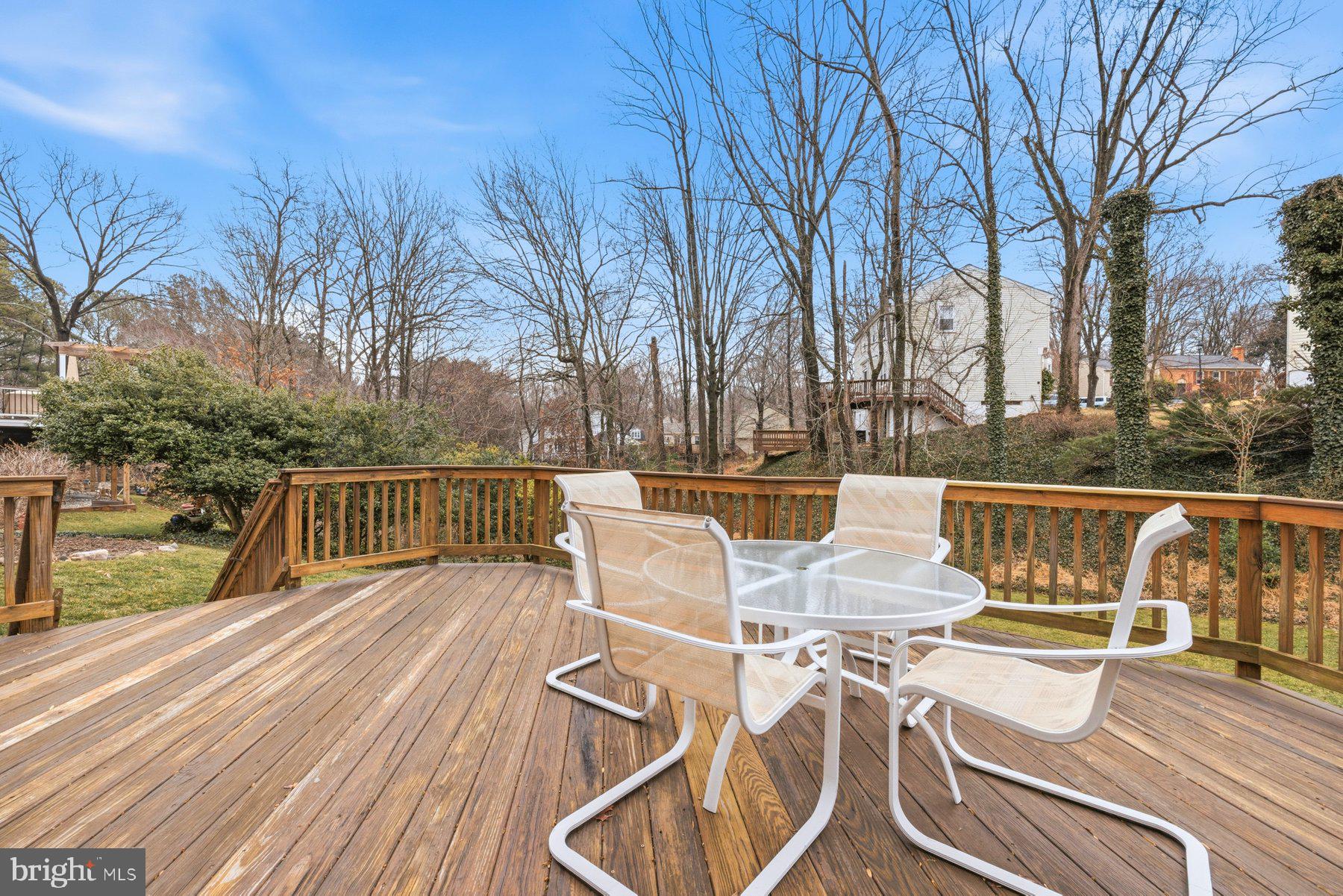 ROLLING VALLEY - Residential