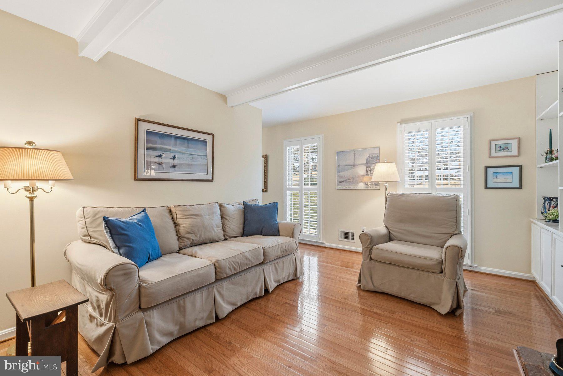 ROLLING VALLEY - Residential