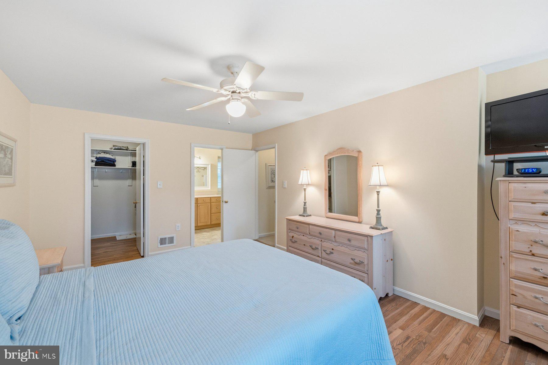 ROLLING VALLEY - Residential