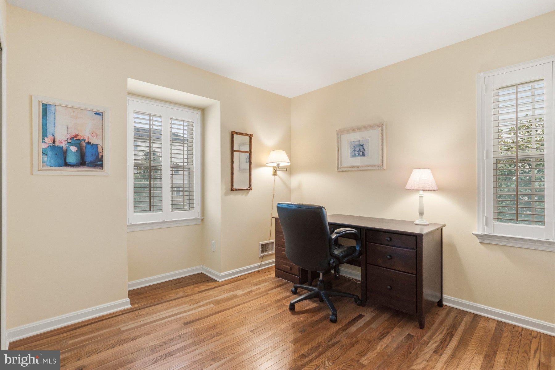 ROLLING VALLEY - Residential