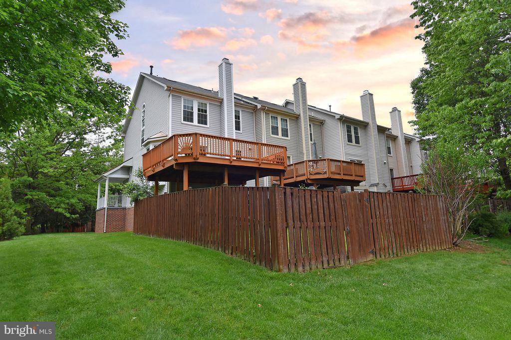 FERNSHIRE FARMS - Residential Lease