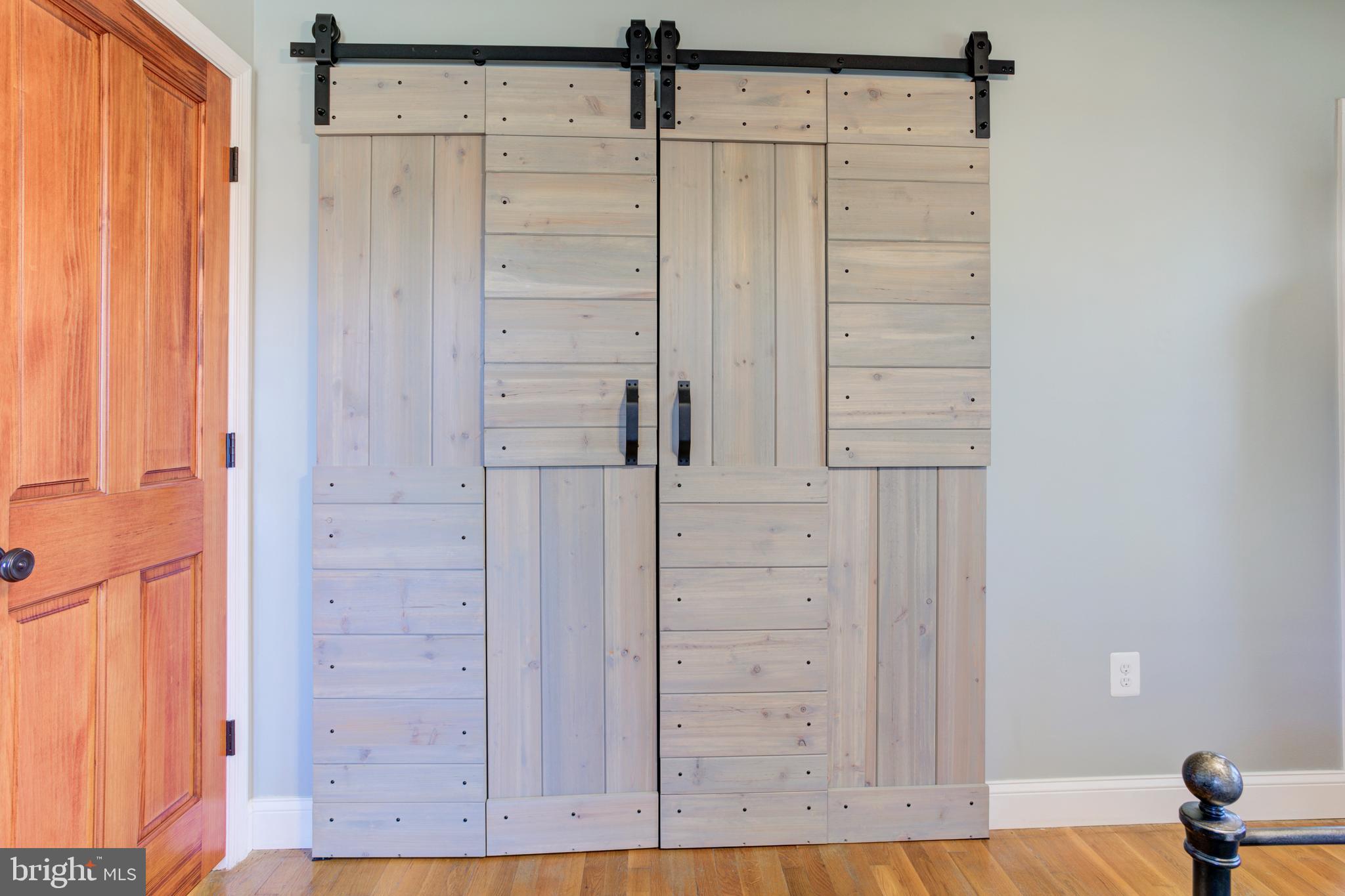 ANNANDALE WOODS - Residential