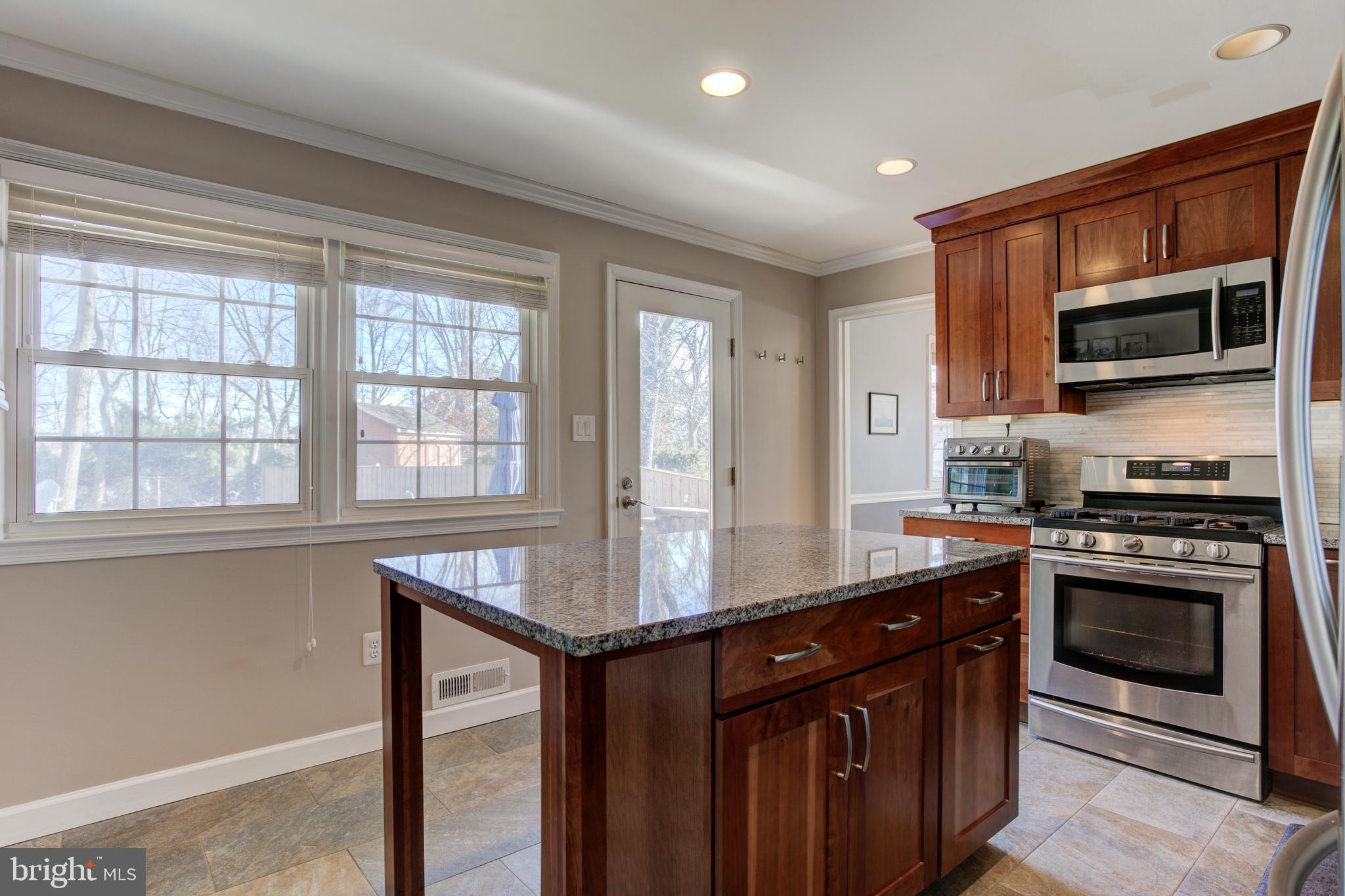 ANNANDALE WOODS - Residential