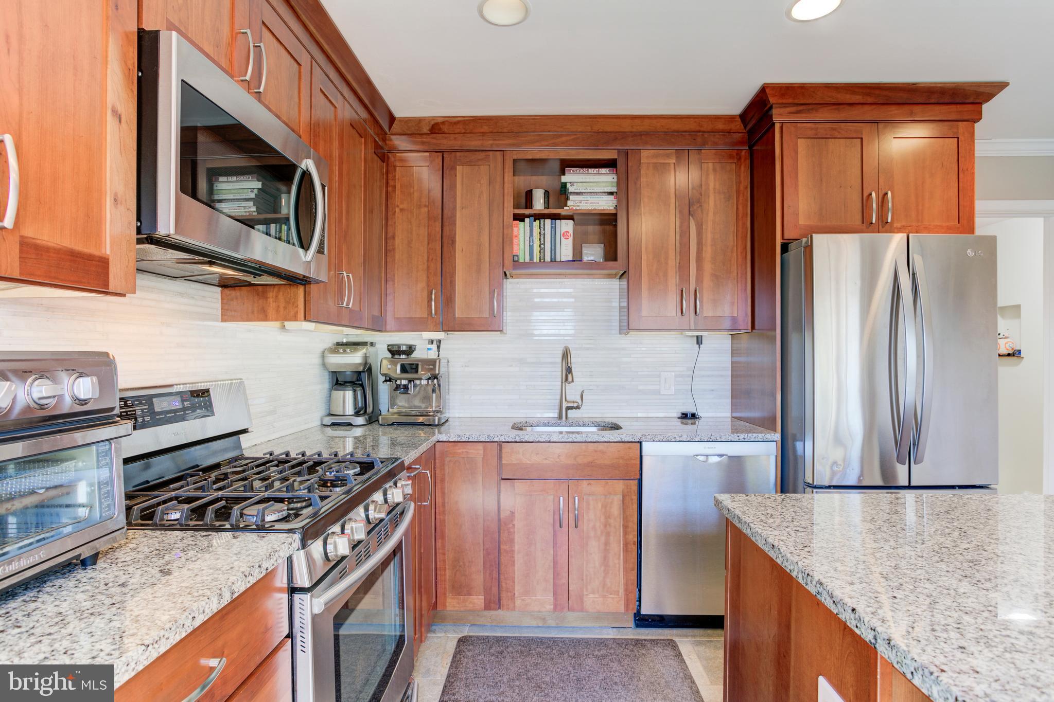 ANNANDALE WOODS - Residential