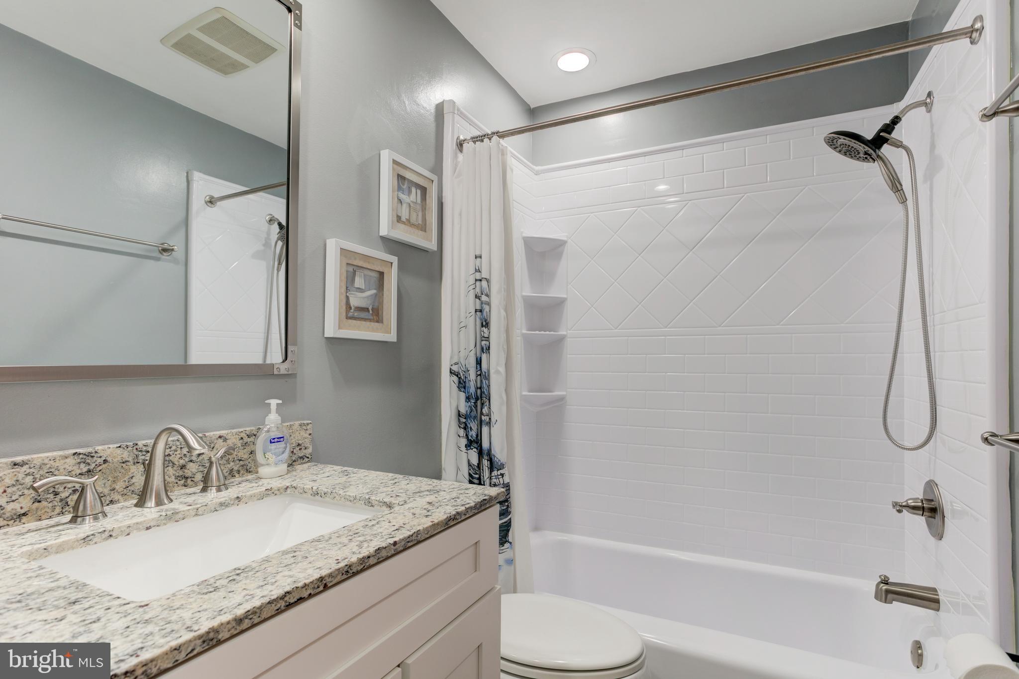 ANNANDALE WOODS - Residential