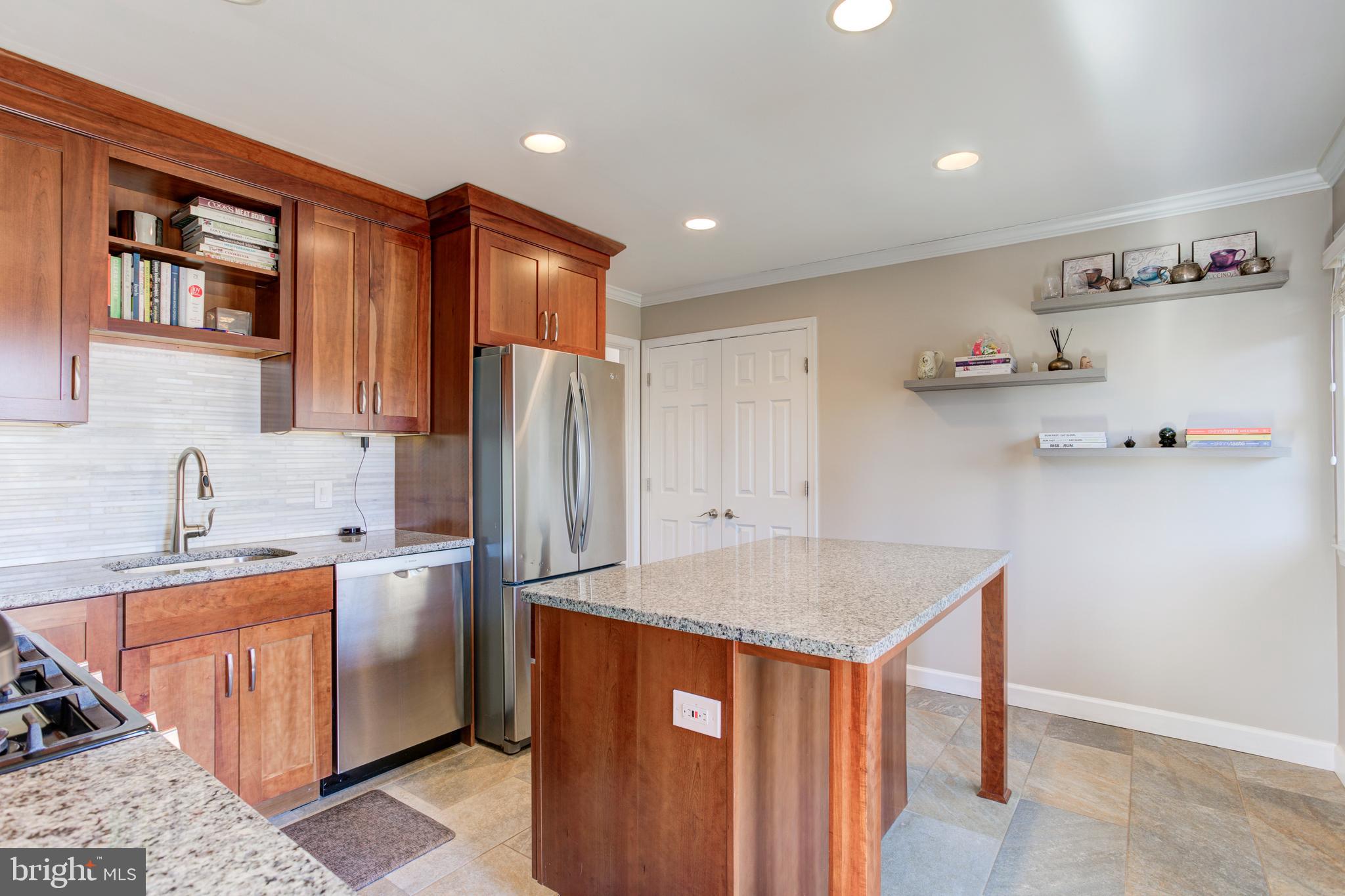 ANNANDALE WOODS - Residential