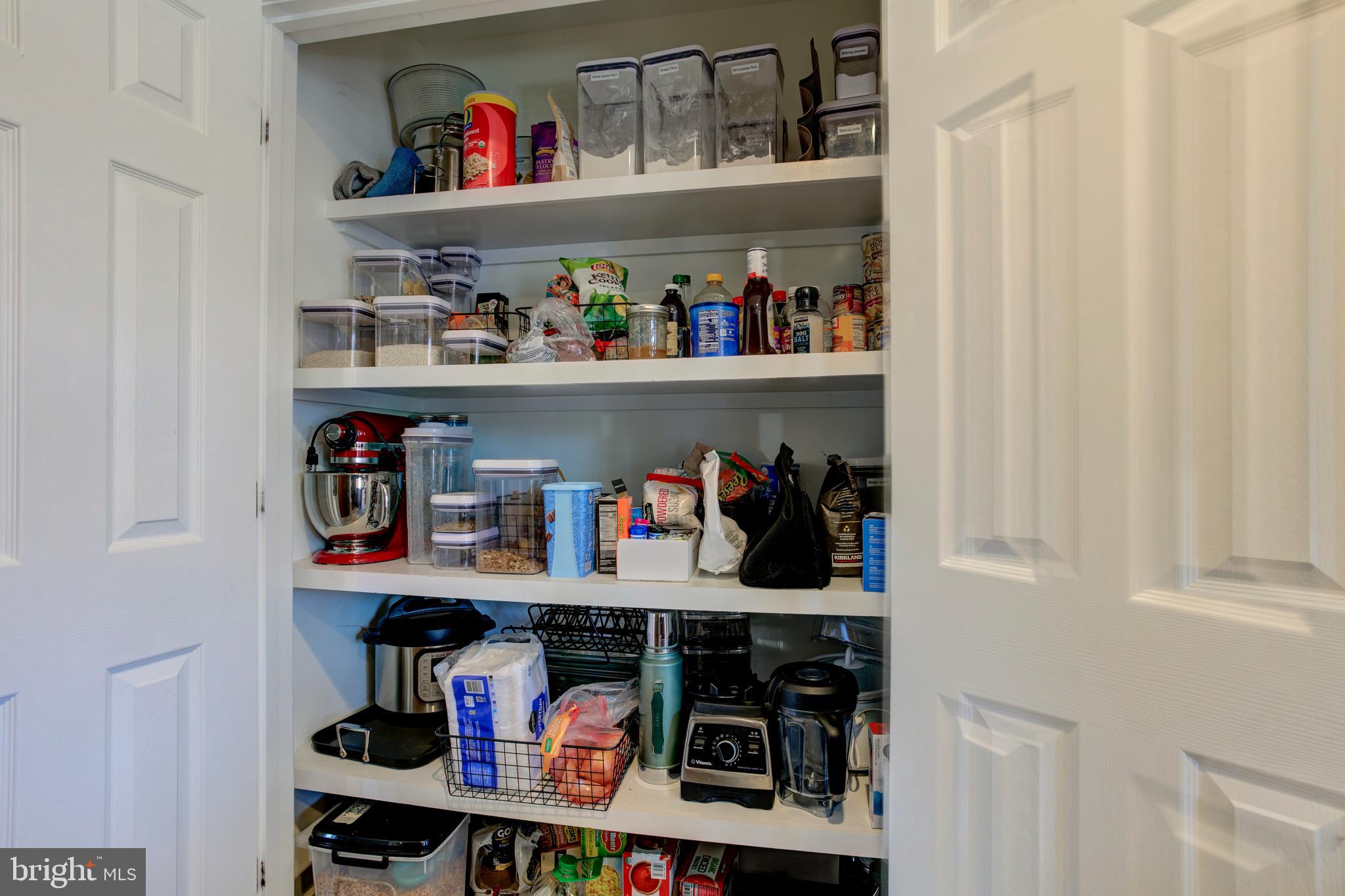 ANNANDALE WOODS - Residential