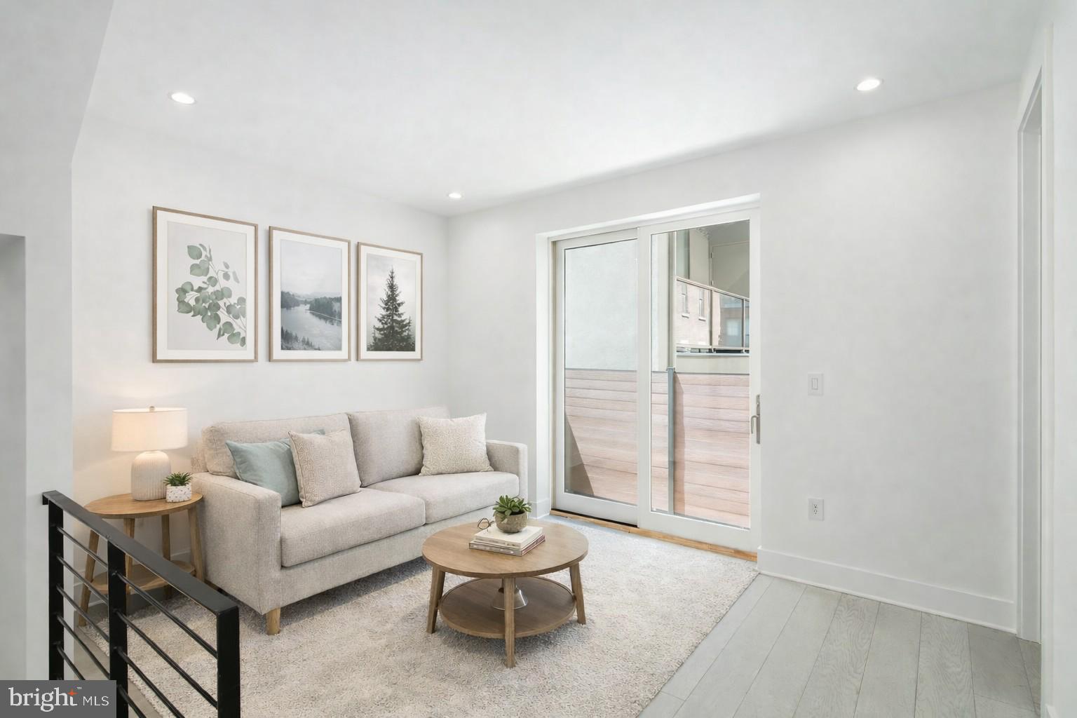 SOCIETY HILL - Residential