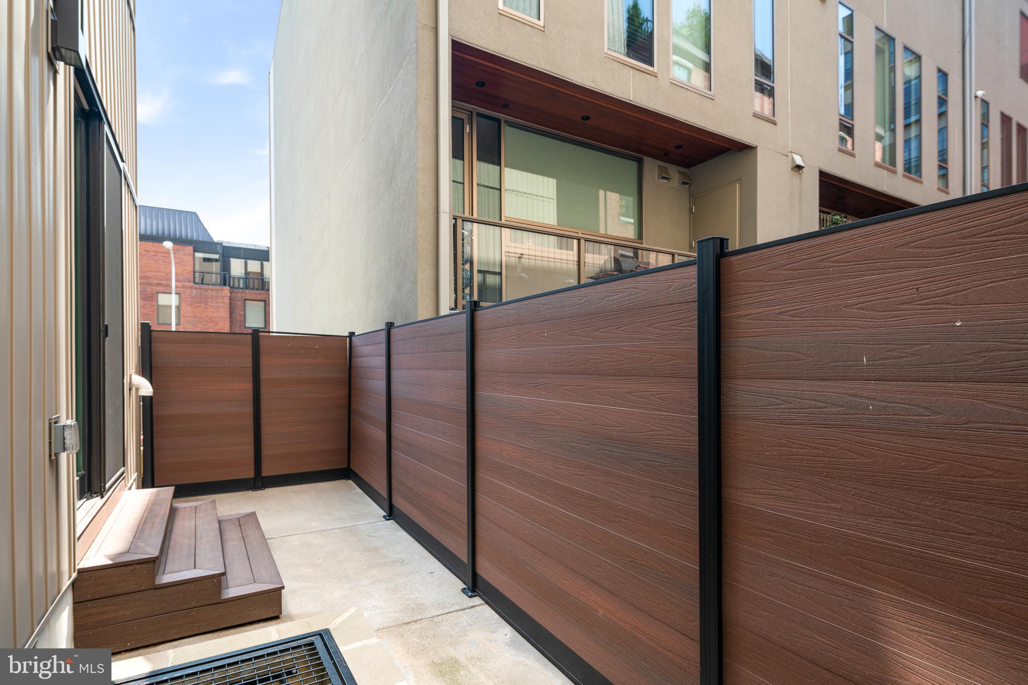 SOCIETY HILL - Residential