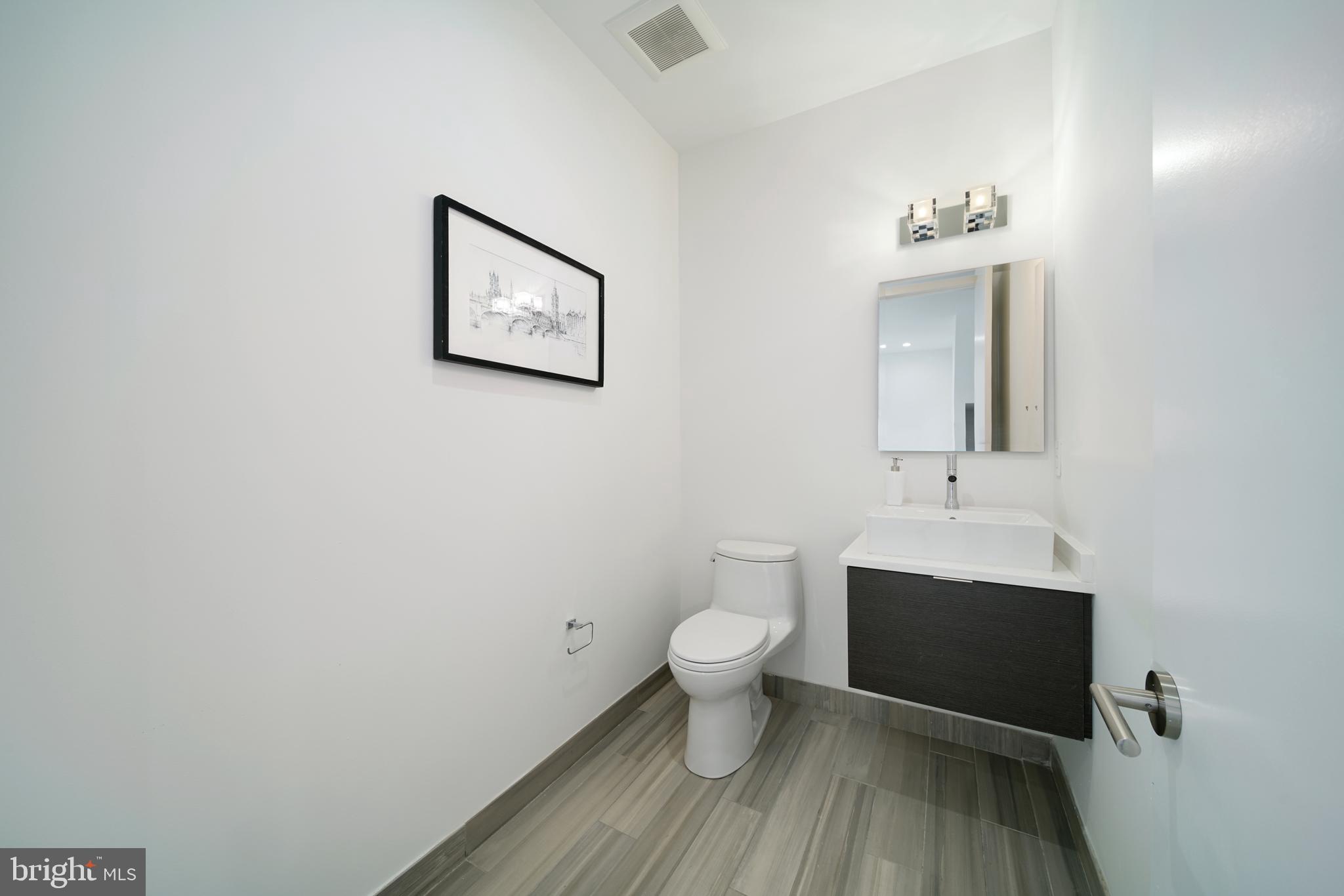 SOCIETY HILL - Residential