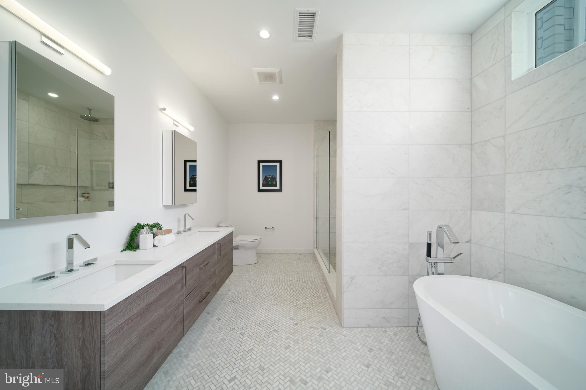 SOCIETY HILL - Residential