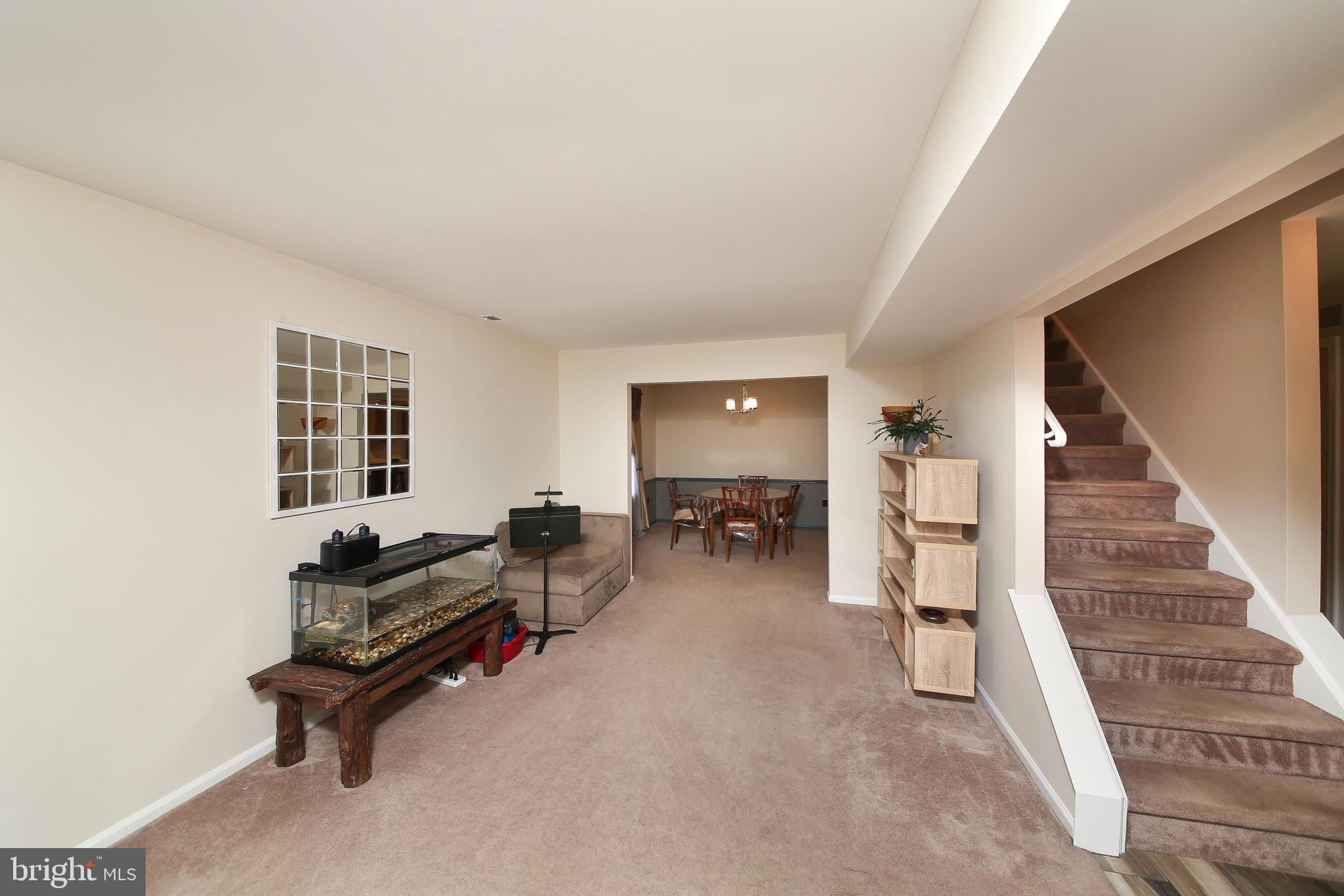 35 ALBERTS WAY