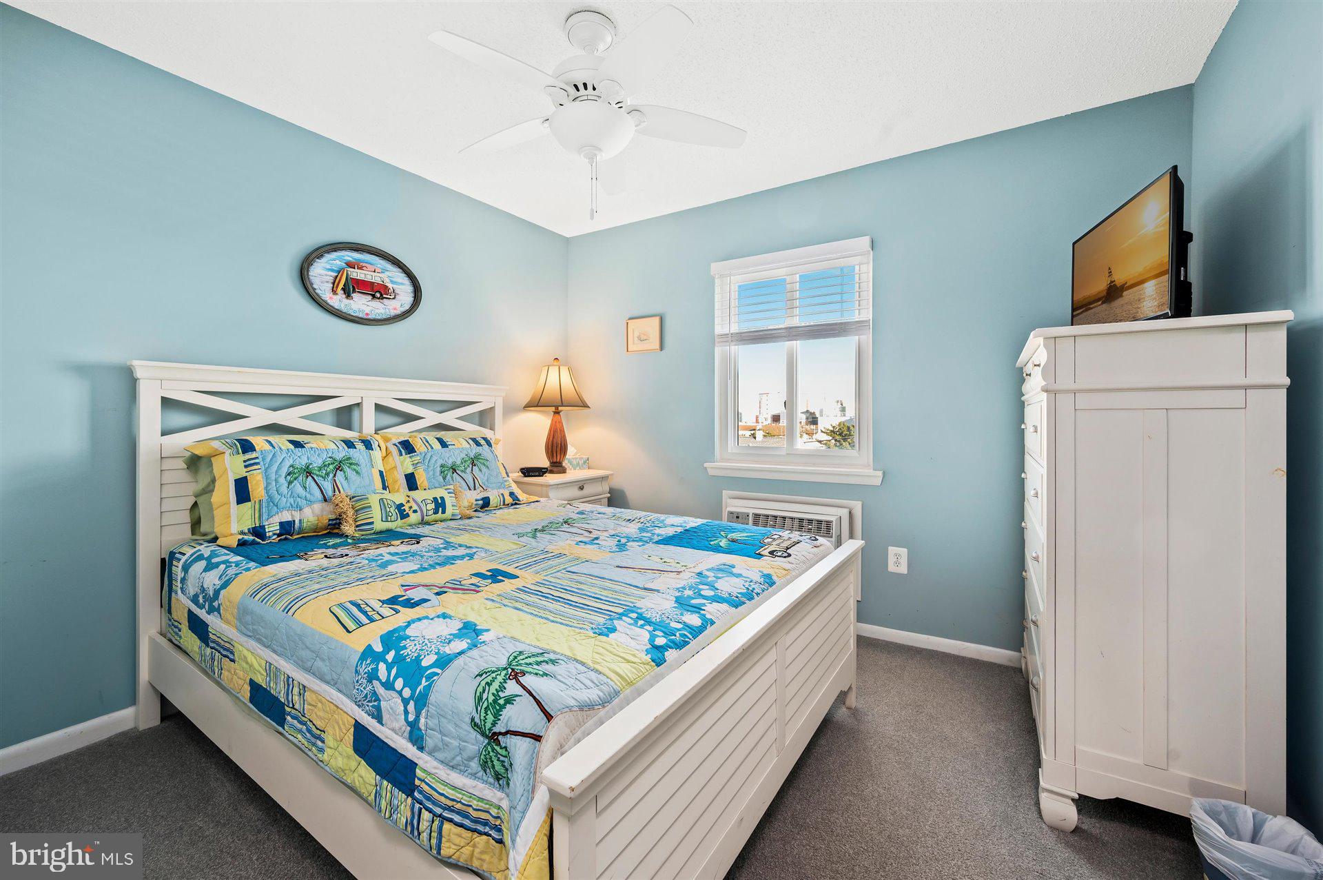 BREAKWATER - Residential Lease