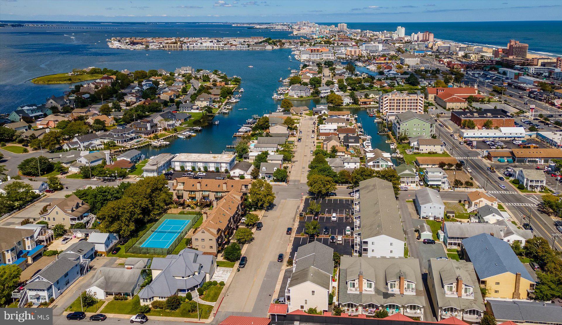 BREAKWATER - Residential Lease