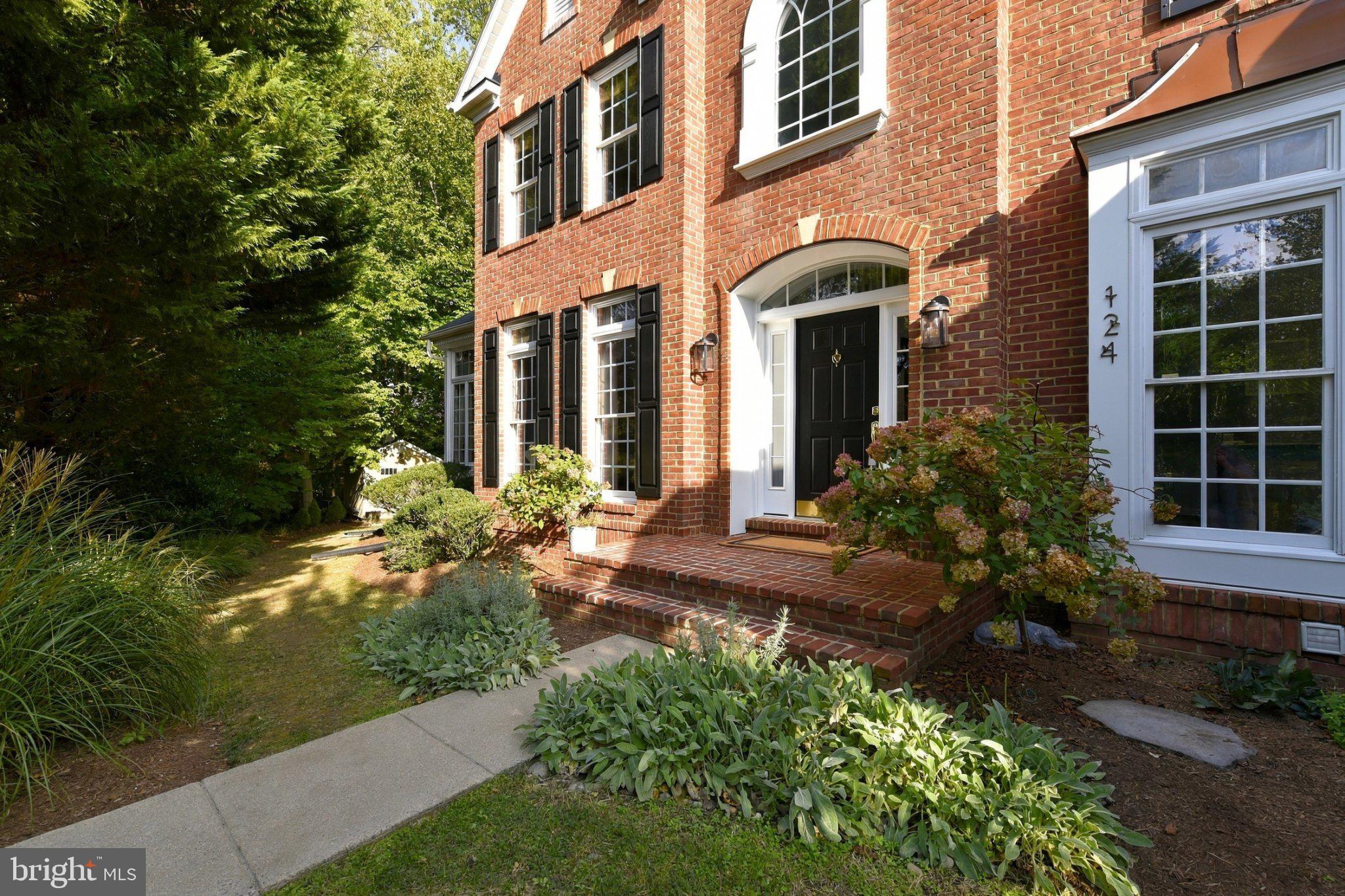 124 SEAHAWK LANE