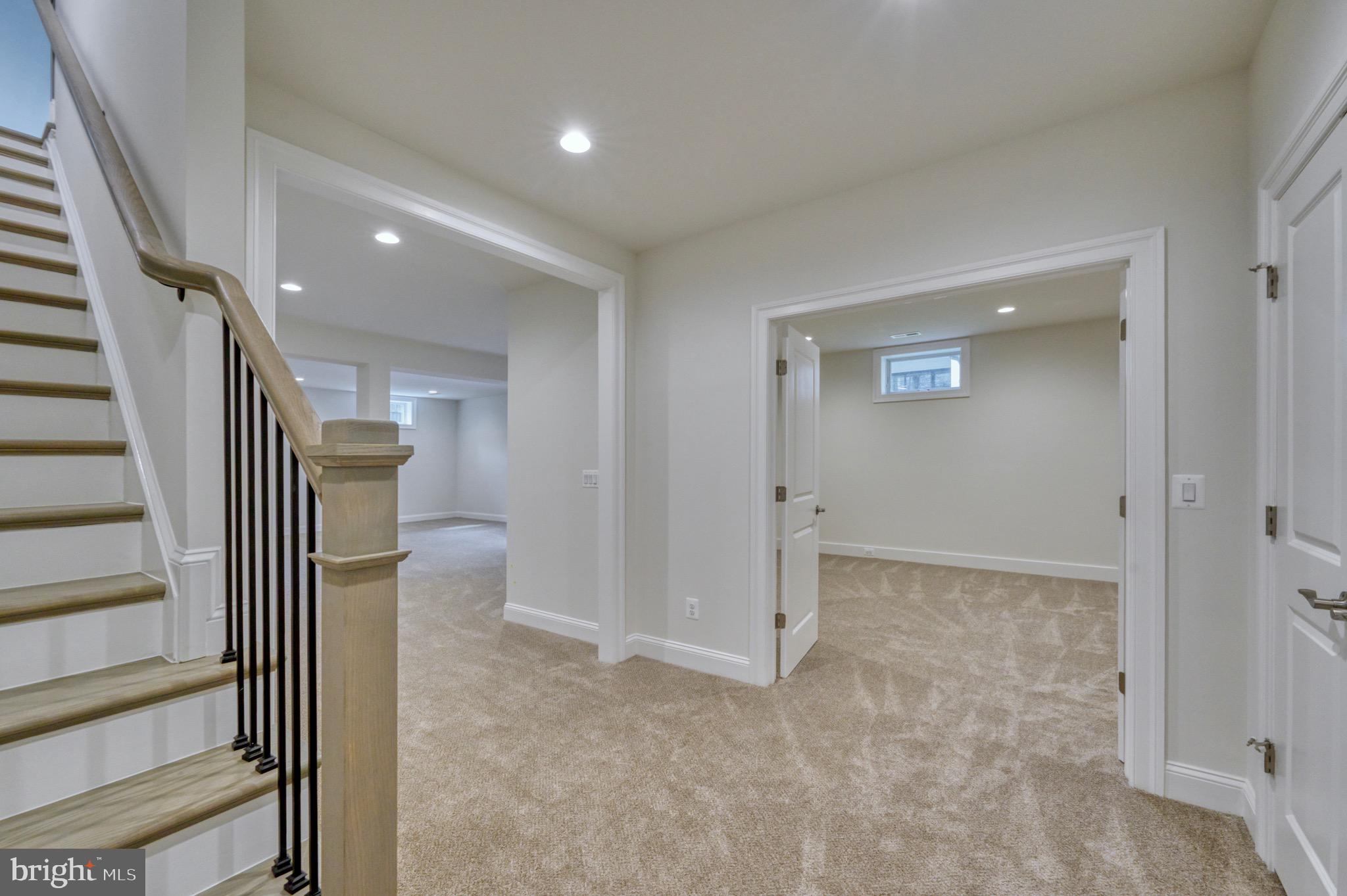 ROSEMONT - Residential