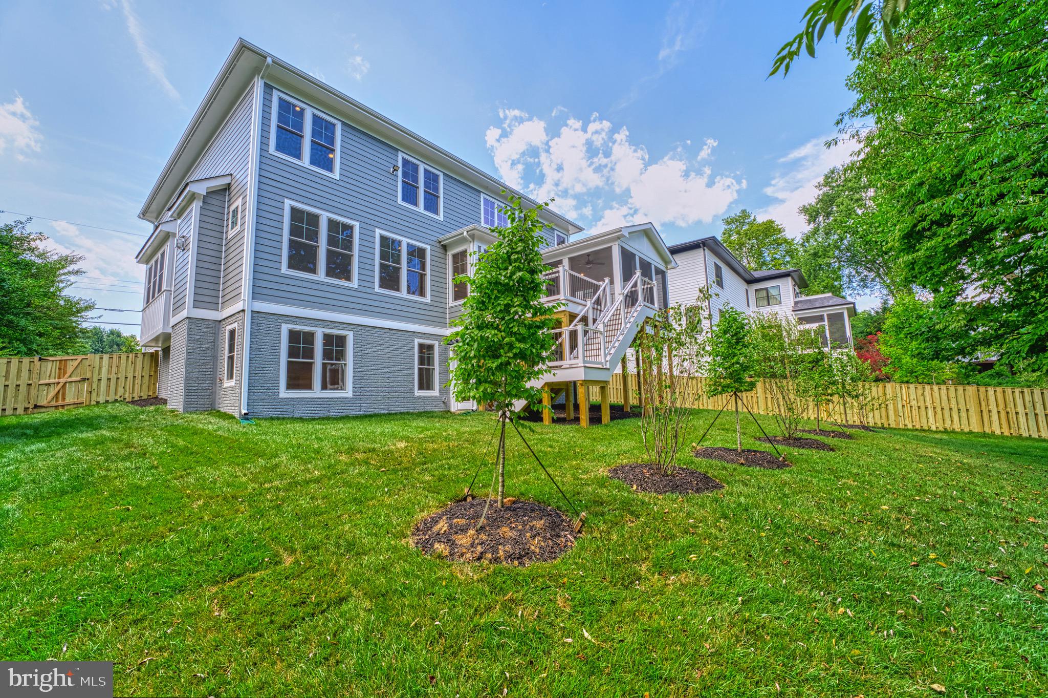 ROSEMONT - Residential