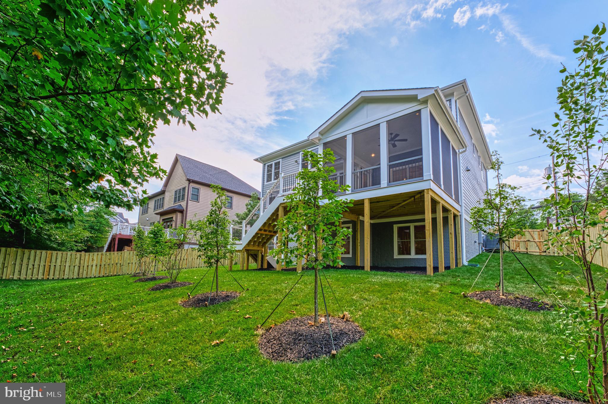 ROSEMONT - Residential