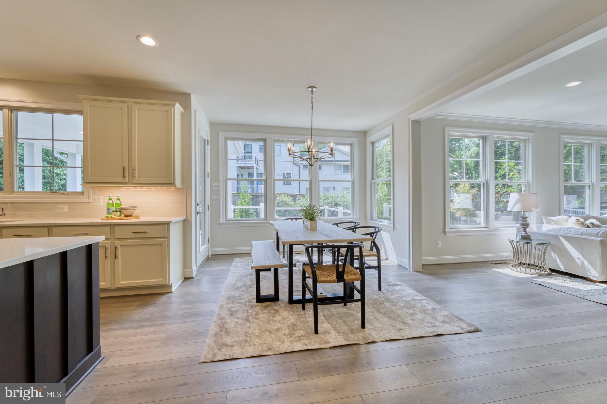 ROSEMONT - Residential