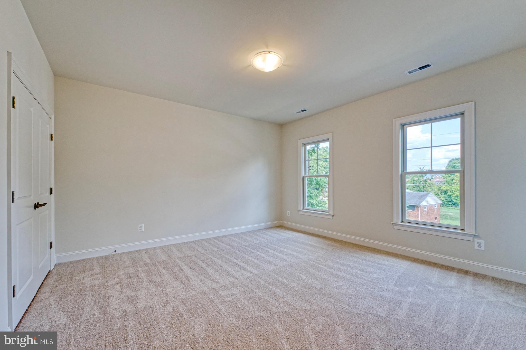 ROSEMONT - Residential