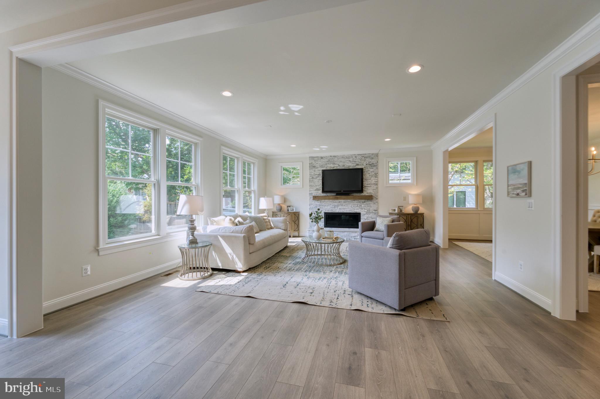 ROSEMONT - Residential