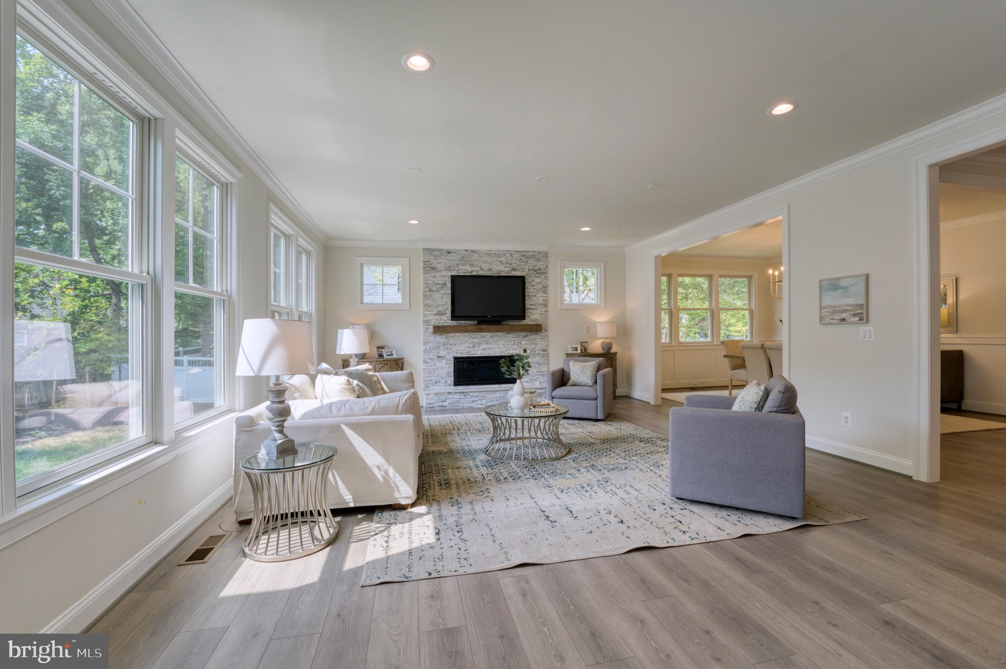 ROSEMONT - Residential