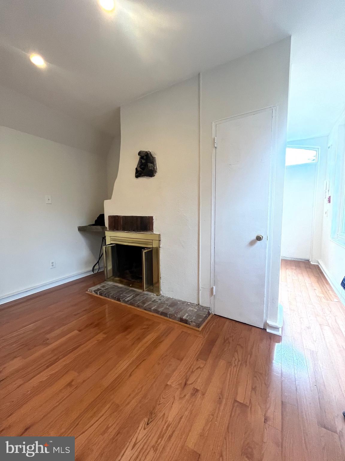 SOCIETY HILL - Residential Lease