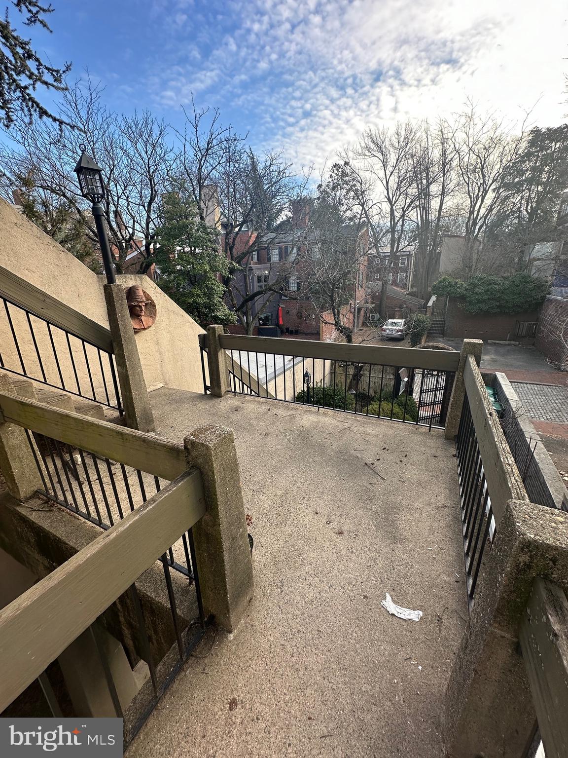 SOCIETY HILL - Residential Lease
