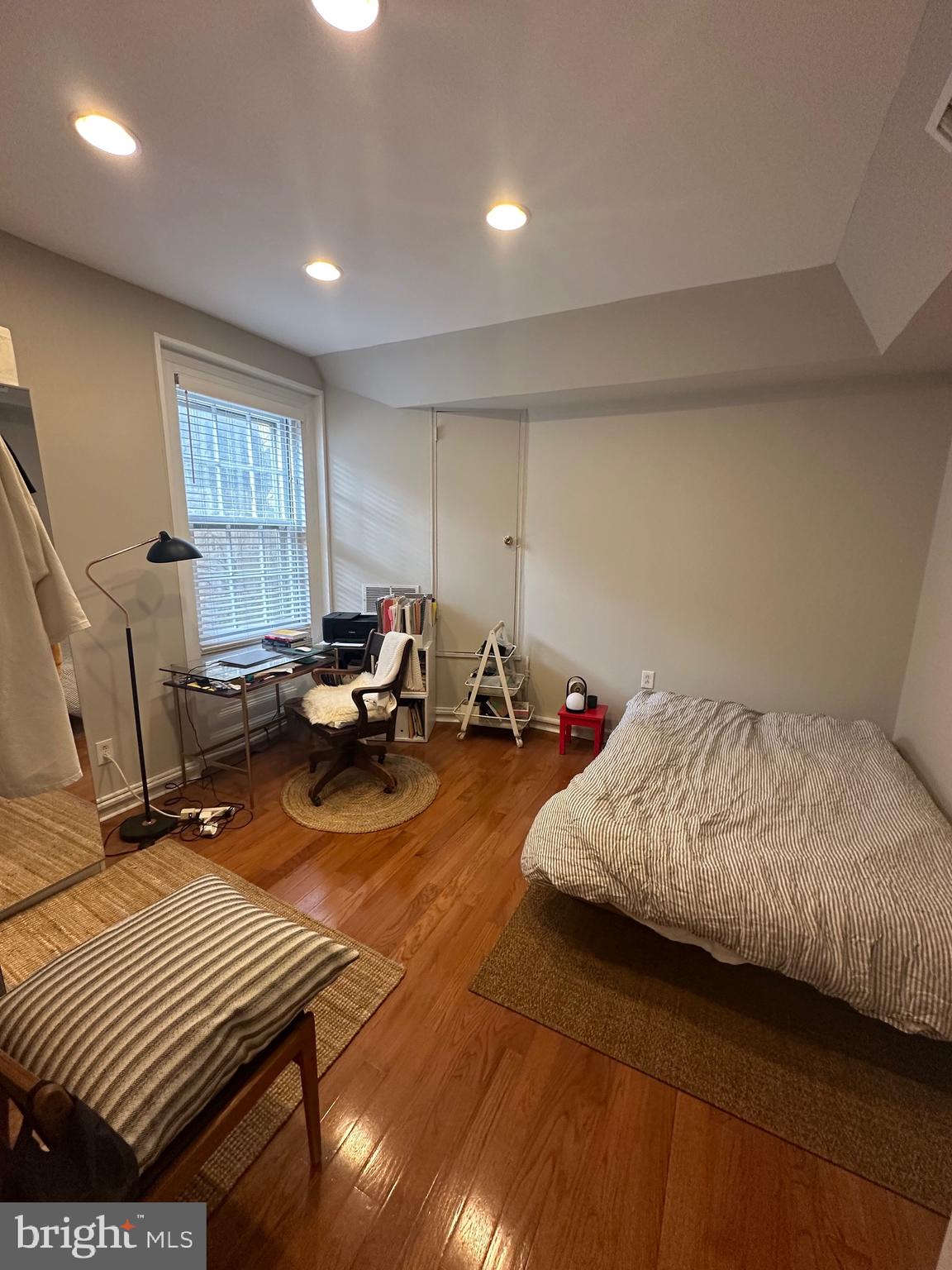 SOCIETY HILL - Residential Lease