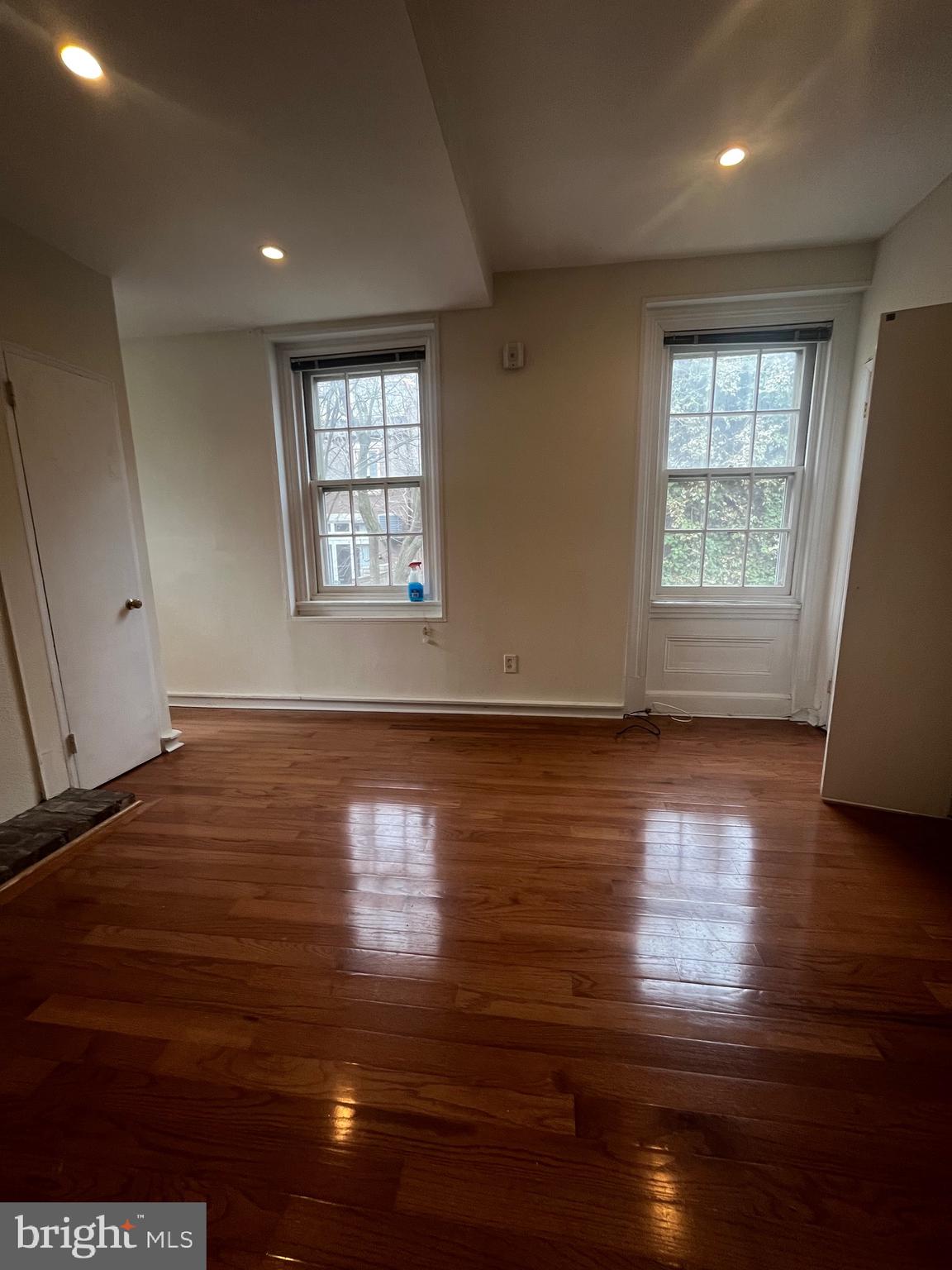 SOCIETY HILL - Residential Lease
