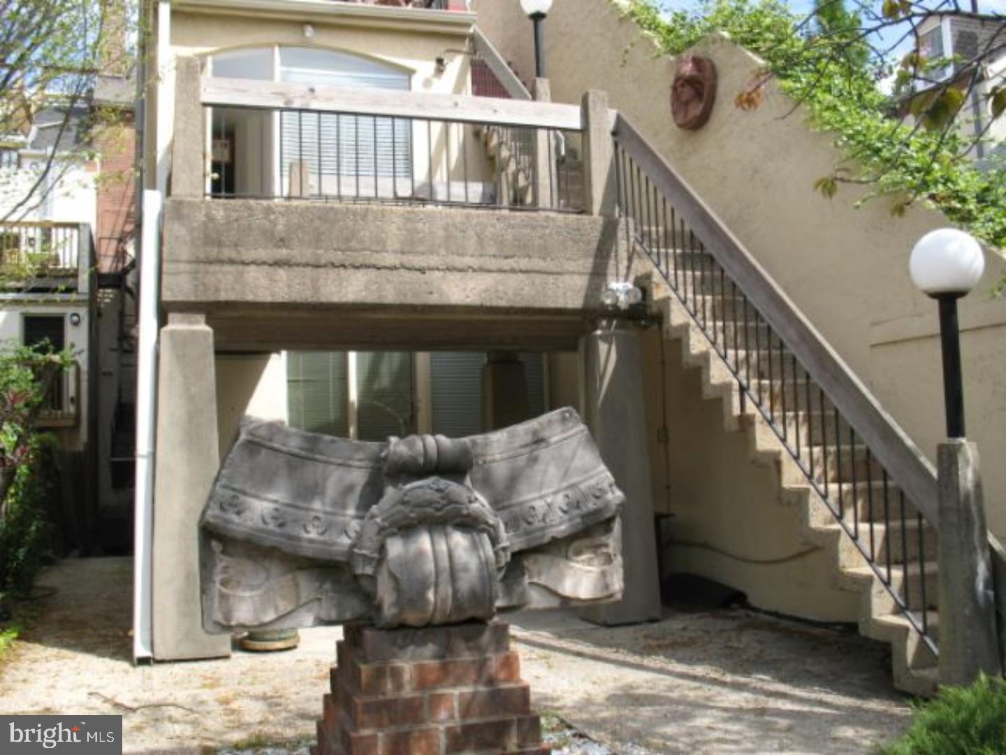 SOCIETY HILL - Residential Lease