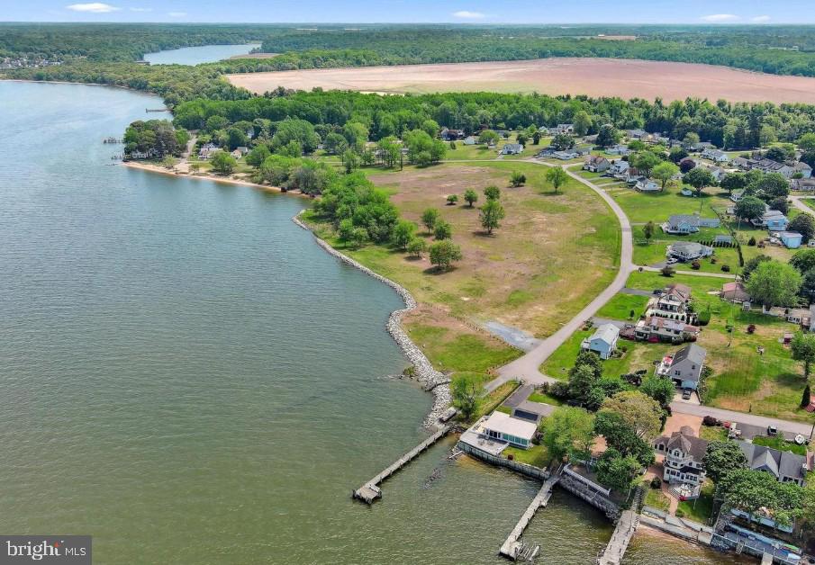 WEST VIEW SHORES - Residential