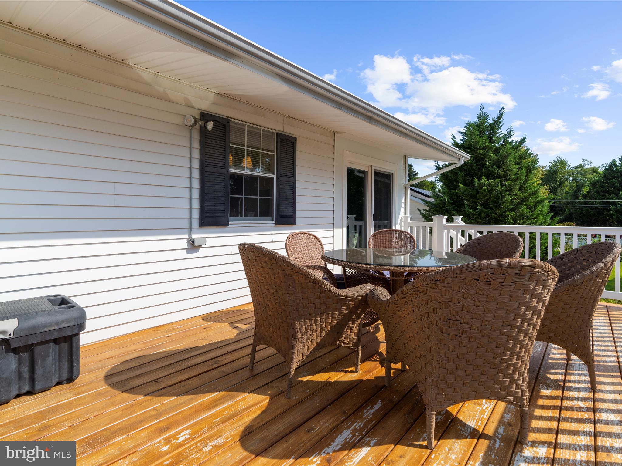 WEST VIEW SHORES - Residential