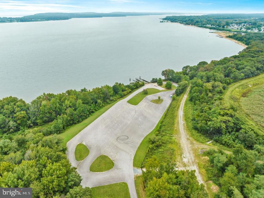 WEST VIEW SHORES - Residential