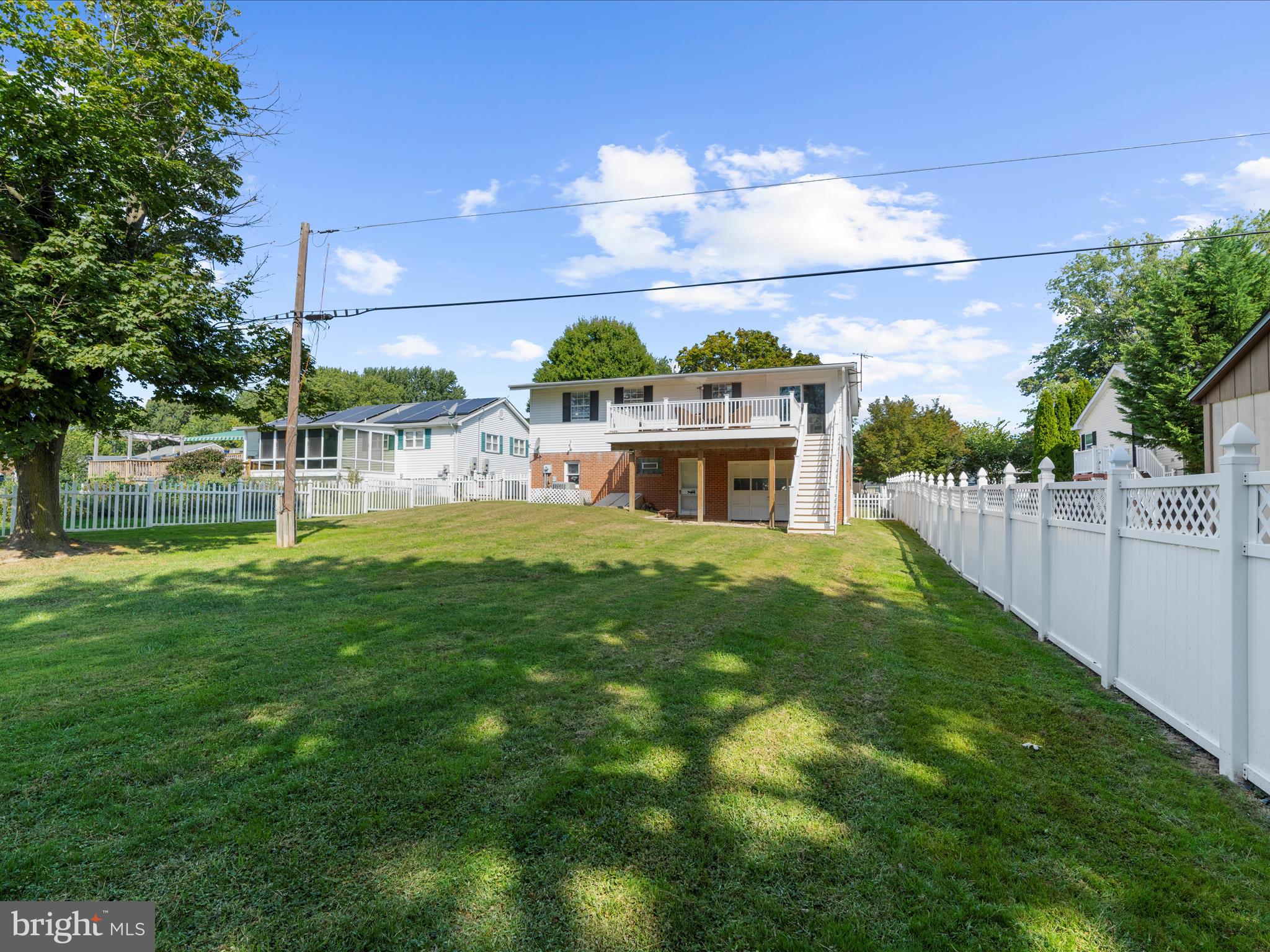 WEST VIEW SHORES - Residential