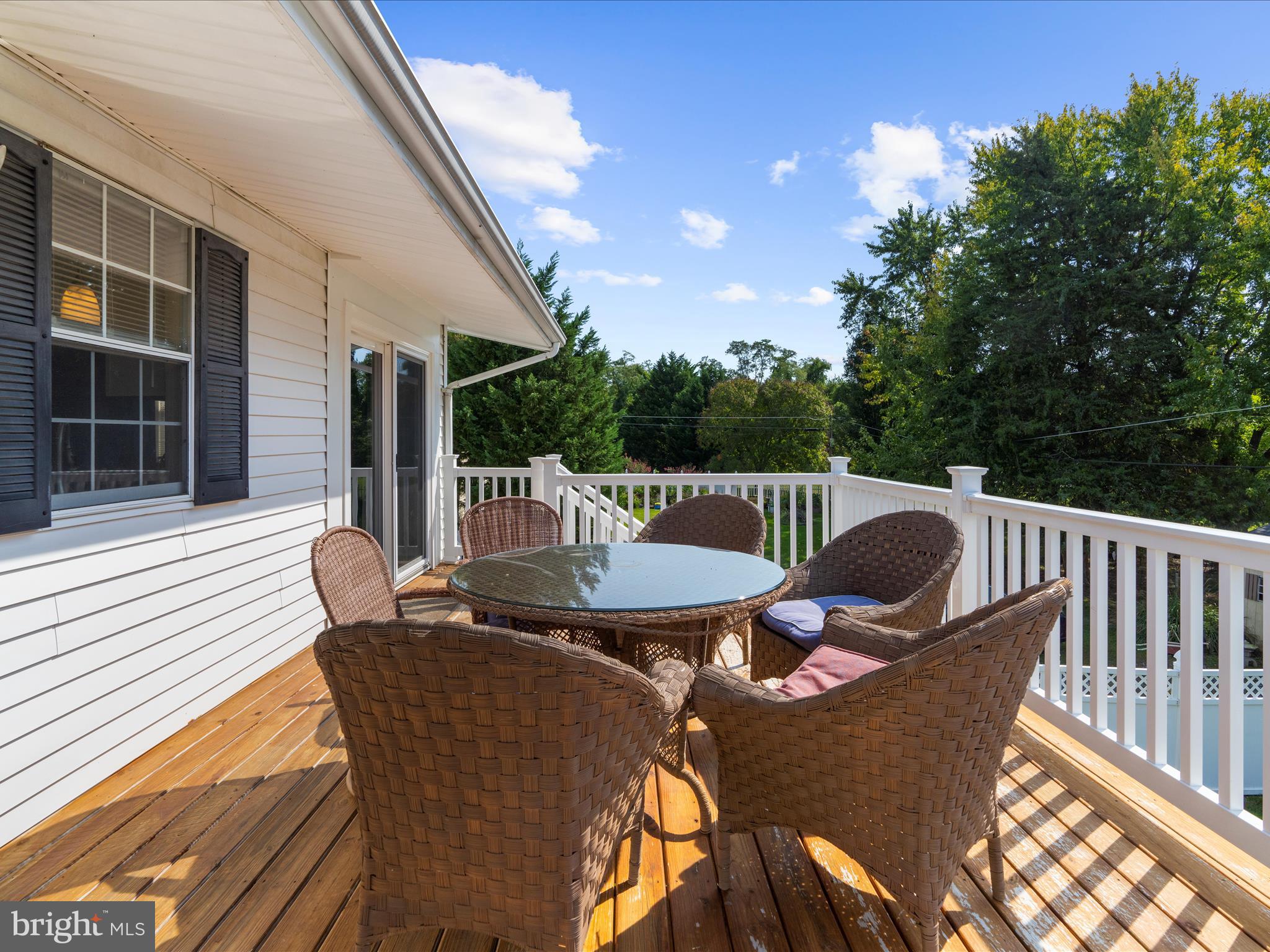 WEST VIEW SHORES - Residential