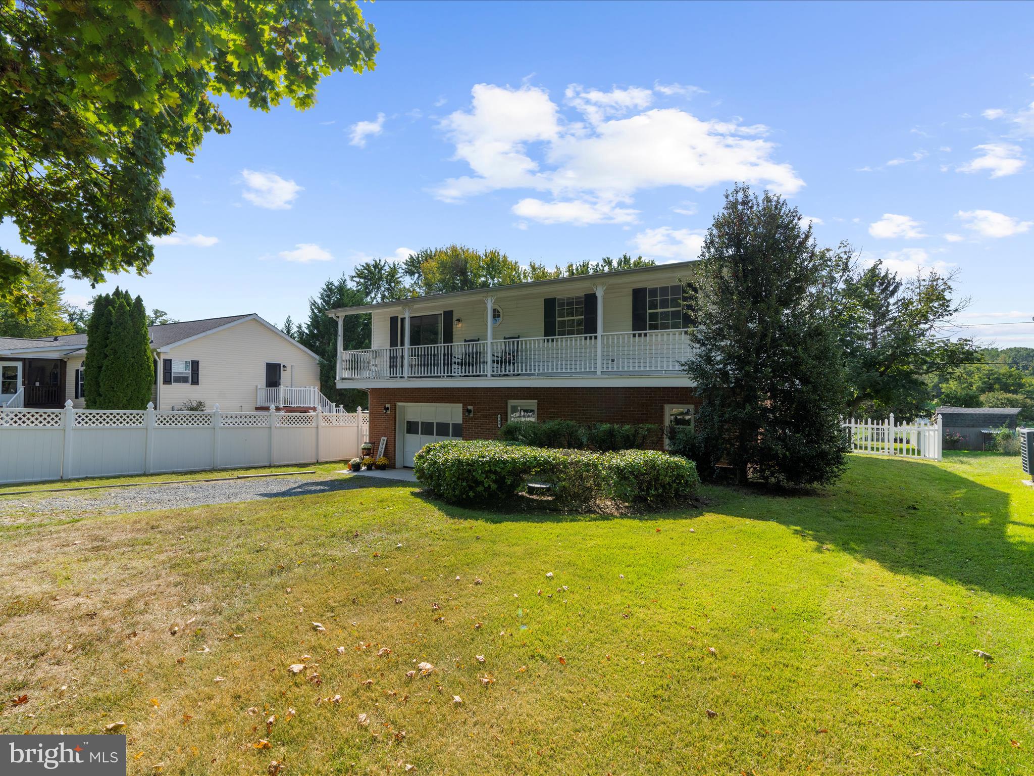 WEST VIEW SHORES - Residential