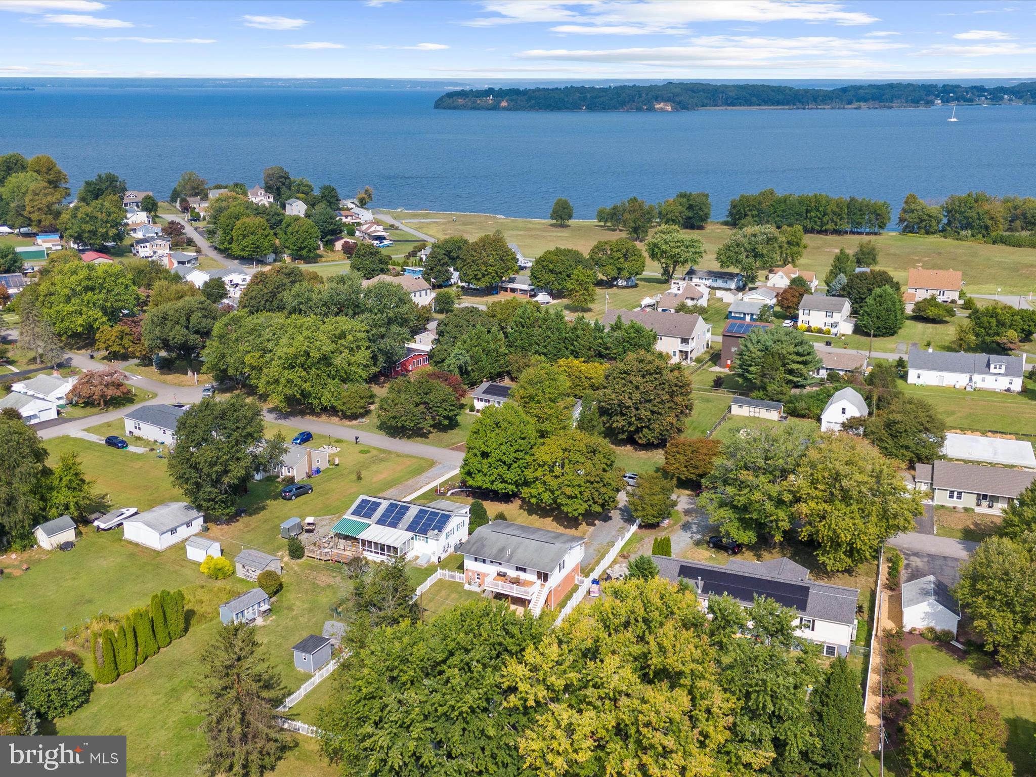 WEST VIEW SHORES - Residential