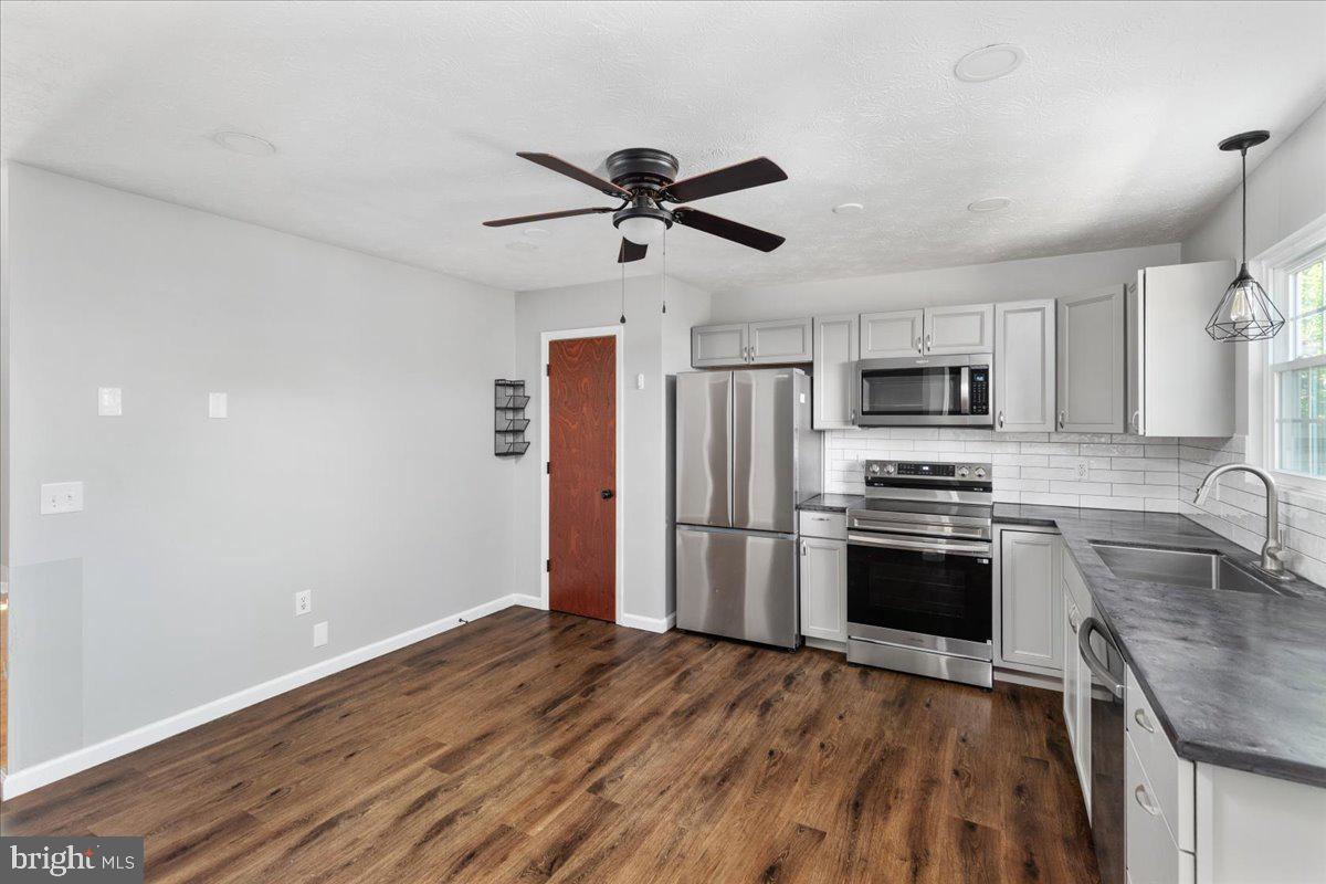 FREDERICKTOWNE TOWNHOUSE - Residential