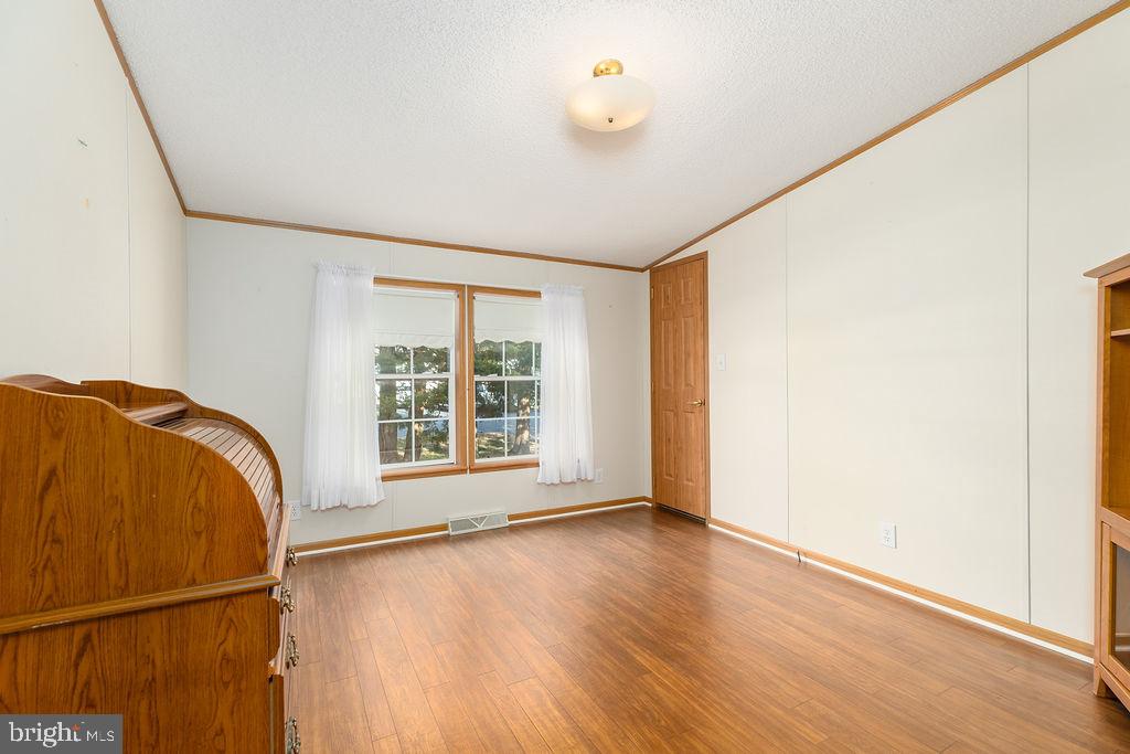 BANKS ACRES - Residential